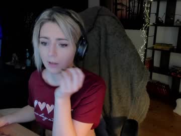 hot cam girl kimilee22 image #3104360