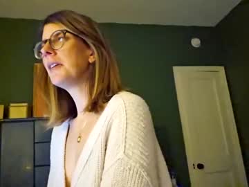 hot cam girl ladyll1 image #3820272