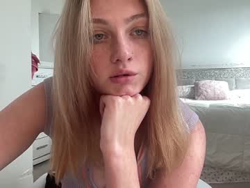 hot cam girl missirea image #2948913