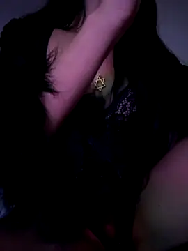 Stripchat sex cam ArianaTurner